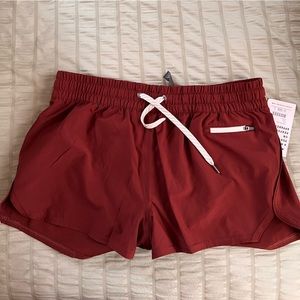 Brand new Vuori Clementine Short Maroon